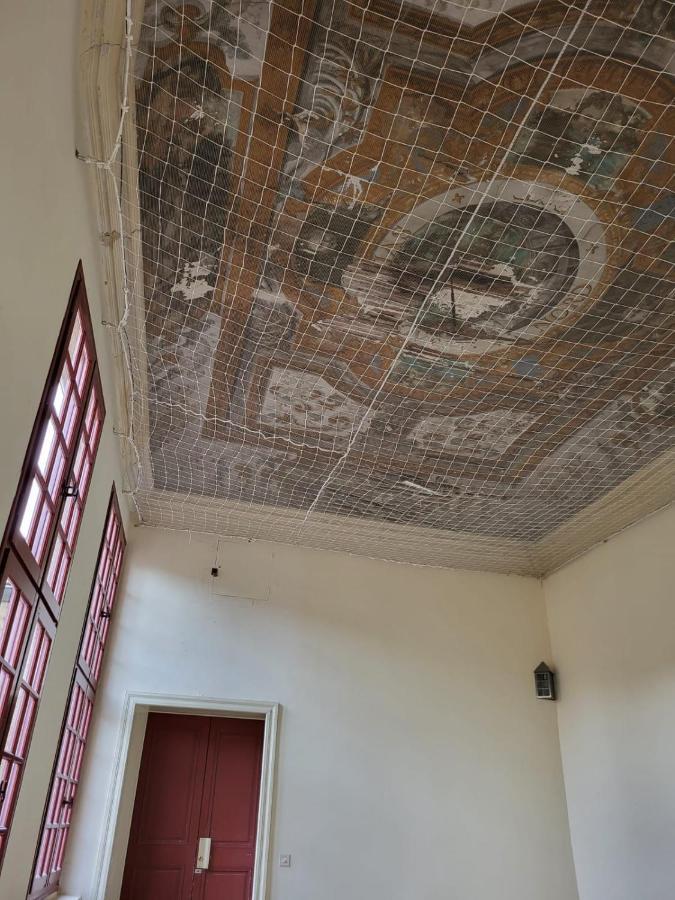 Uzes, Au Coeur Du Centre Medieval La Boussole D'Uzes, Appartement De Caractere Du XVII -Eme Siecle المظهر الخارجي الصورة