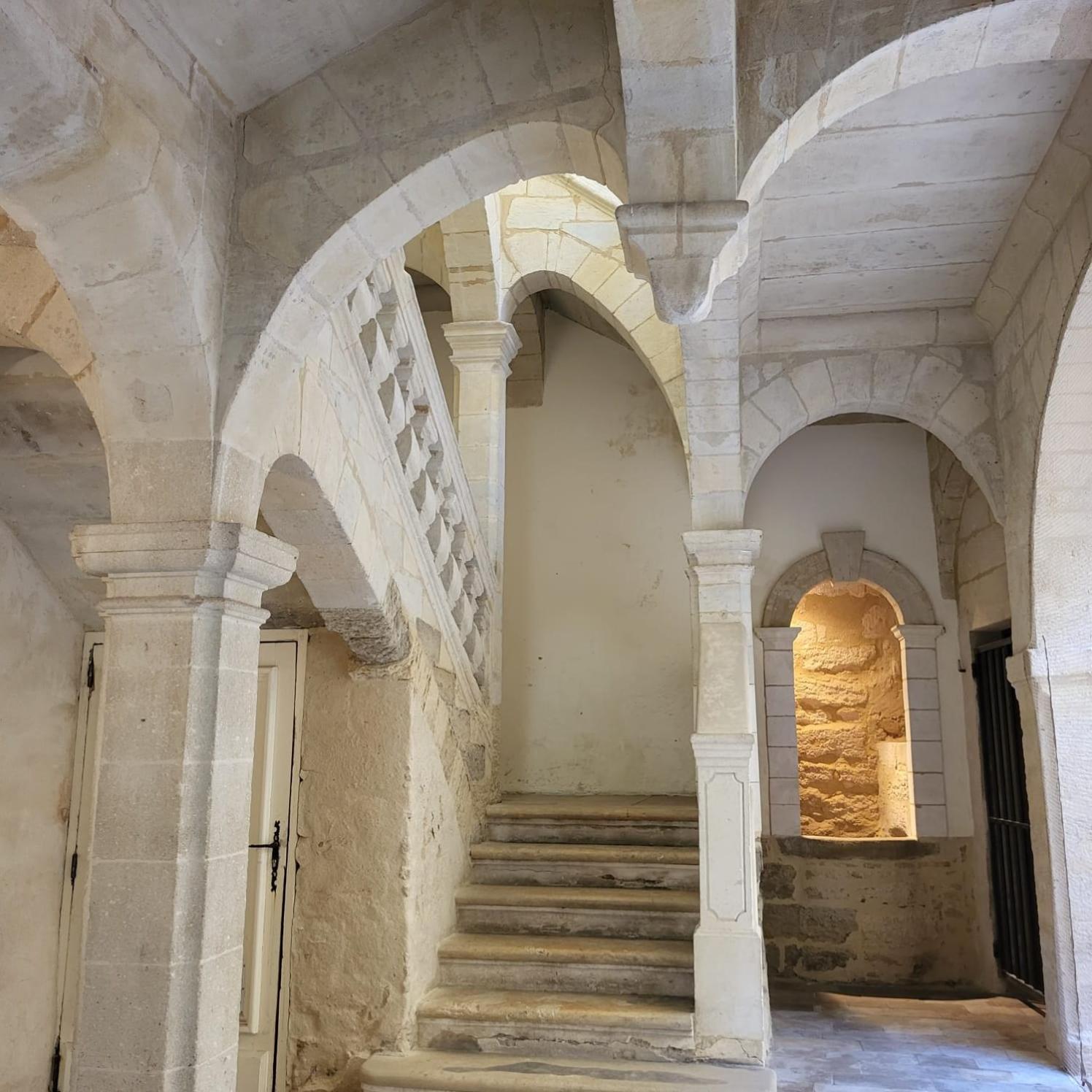 Uzes, Au Coeur Du Centre Medieval La Boussole D'Uzes, Appartement De Caractere Du XVII -Eme Siecle المظهر الخارجي الصورة